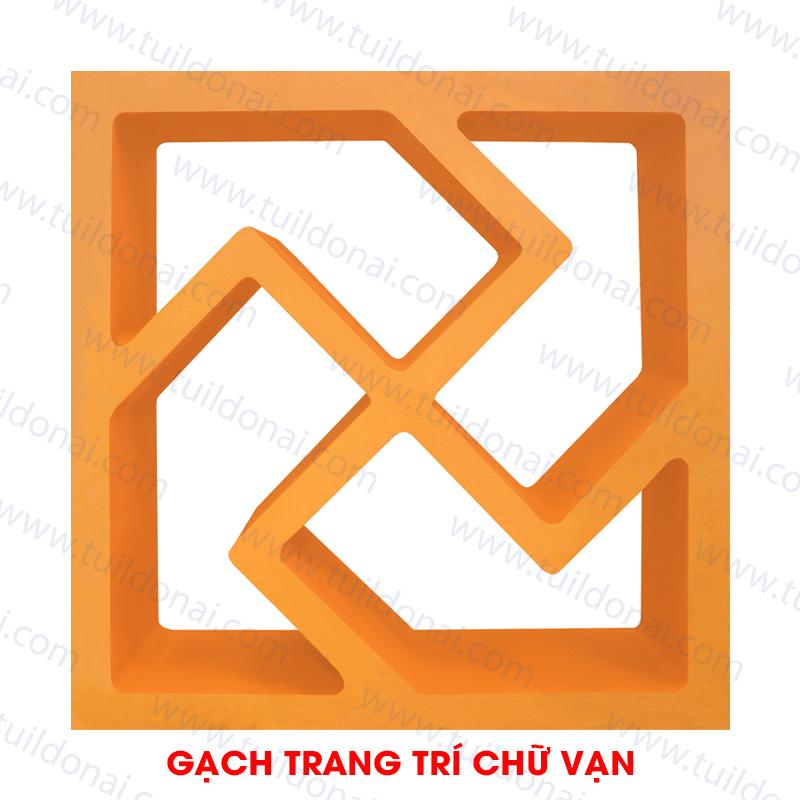 Một chai dầu gió Phật Linh đặt trang trọng thể hiện sự bền bỉ và quen thuộc