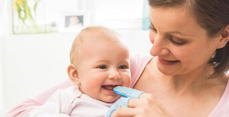 Biểu đồ hoặc hình ảnh minh họa lợi ích của việc rơ lưỡi đều đặn cho bé