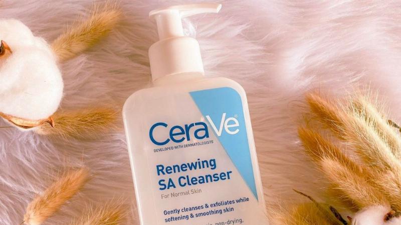 Hình ảnh so sánh bao bì sữa rửa mặt Cerave thật và giả